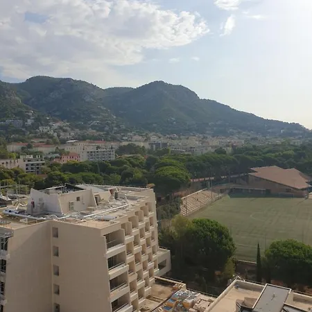 Privee Proche De La Gare *